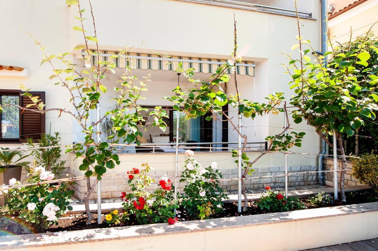 Apartments Milar Ровинь Экстерьер фото