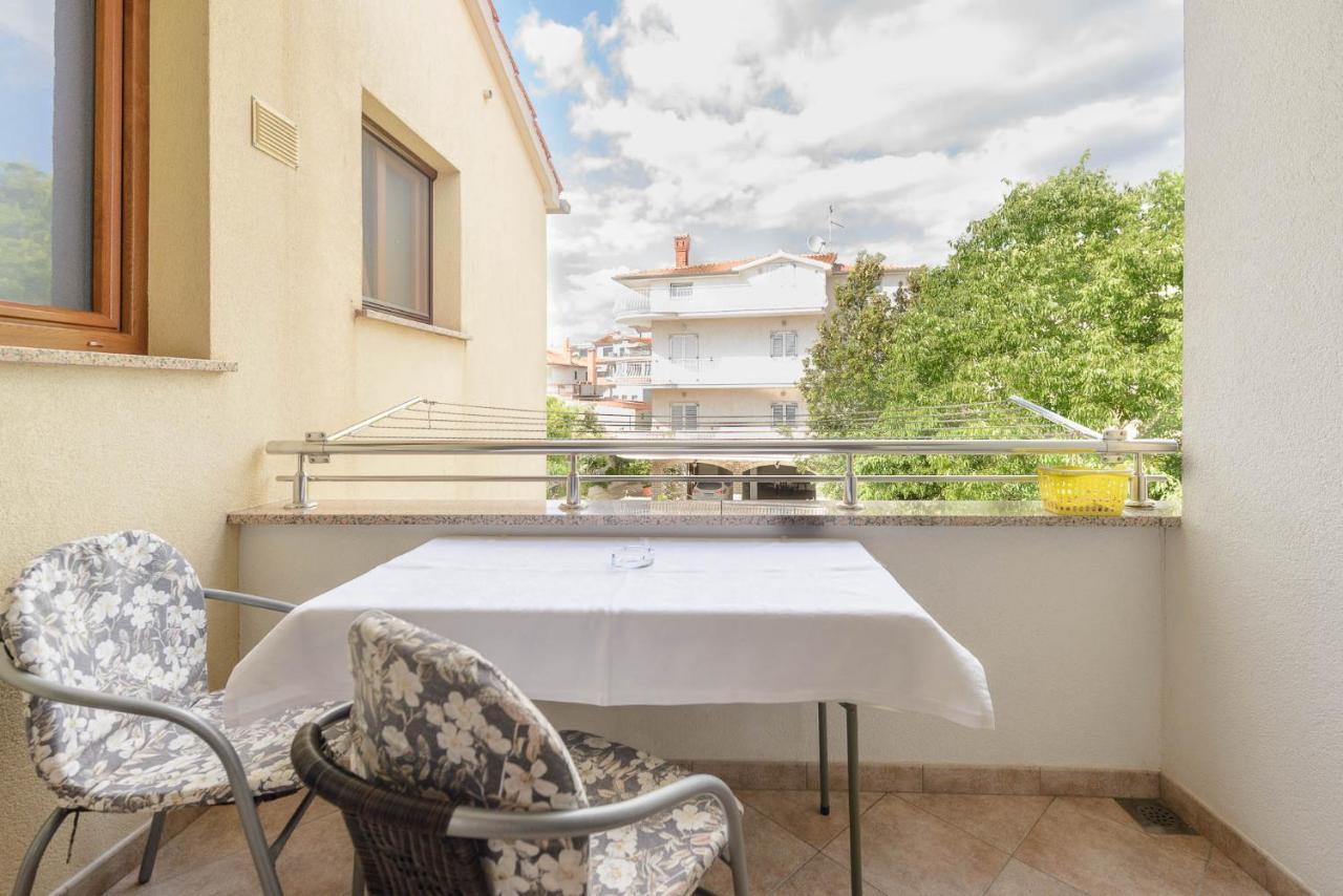 Apartments Milar Ровинь Экстерьер фото