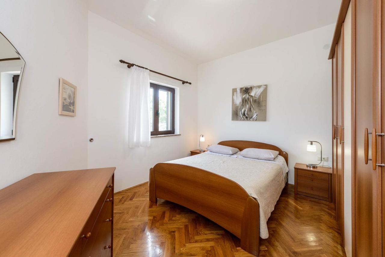 Apartments Milar Ровинь Экстерьер фото